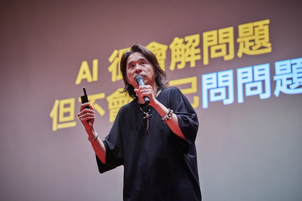 葉丙成教授